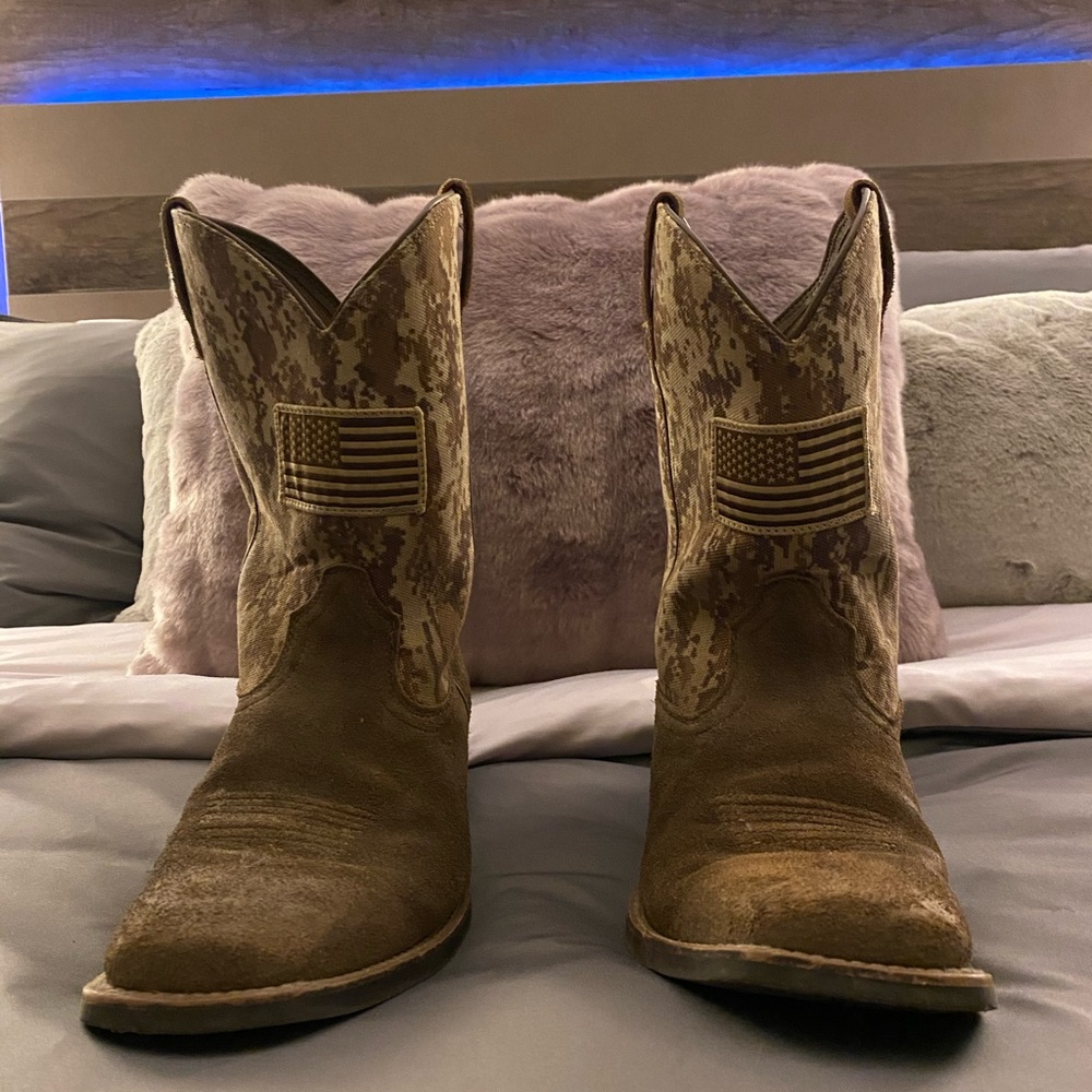 United States Camo Boots